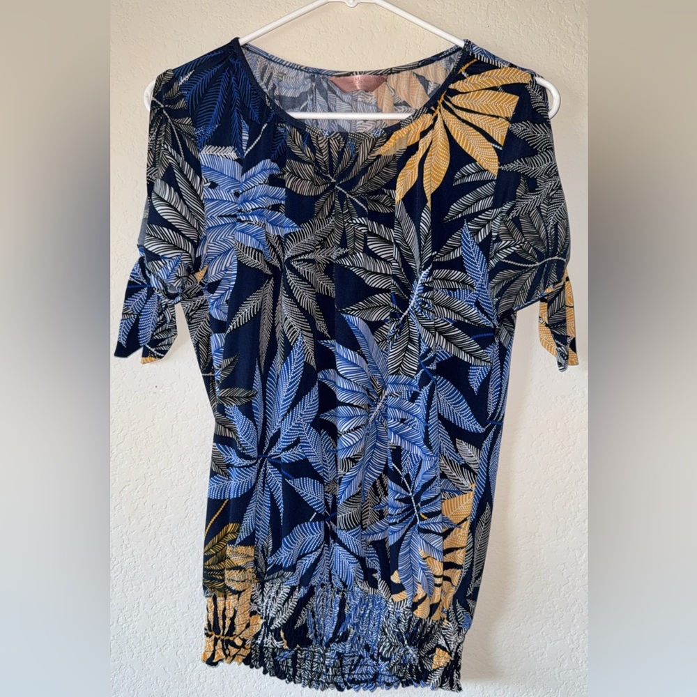 SJS Navy and Gold Leaf Print Blouse